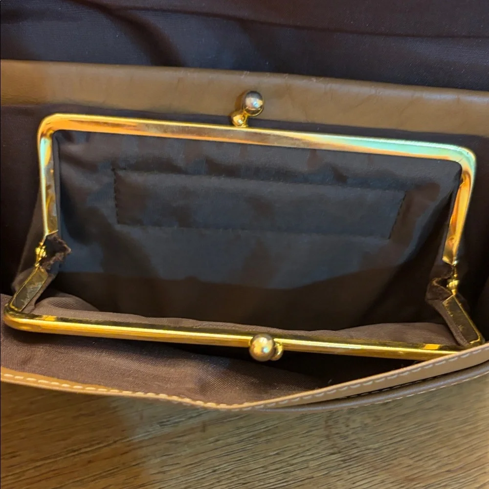 Christian Dior Vintage Honeycomb Signature Logo Wallet Designer pre owned. 25